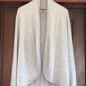 Neiman Marcus 100% Cashmere cardigan grey